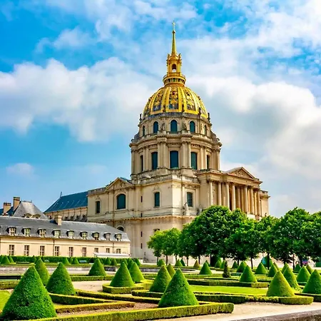 Cia - Eiffel Tower * Париж